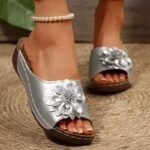 wedge heel flower slippers women's sandals beach shoes - Image 3