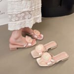 new style thin strap open toe French temperament camellia flower medium strap sandals for women - Image 3