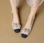 French commuter camellia side hollow thick heel closed toe Roman sandals for women - Image 6