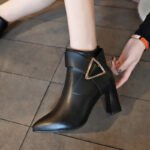 winter thick heel fashionable rhinestone pendant middle-aged mother leather boots - Image 5