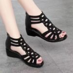 Roman sandals for women summer 2025 new soft sole mother shoes - Image 7