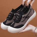 Women's Flying Weave Breathable German Training Shoes Fashion Casual Single Shoes Soft Sole Comfortable Mom Shoes