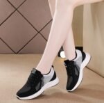 Women's sports shoes, new autumn running shoes, lightweight breathable mesh shoes, fly woven shoes - Image 4