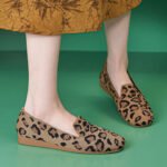 New 2025 Retro Leopard Print Flat Shoes Easiest for Match Lightweight Soft Plaid Large Size Women's Shoes