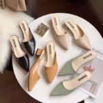 New style women's slippers with pointed toe, Korean style, versatile, trendy, suitable for outdoor wear - Image 2