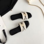 Women's Summer Slippers Fashionable All-match 2025 New French Flat Beach Lazy Slippers for Women - Image 6