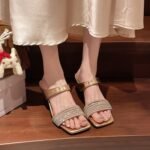 French New Style Special-Shaped Heel Flip-Flops Rhinestone Outer Wear Summer - Image 3