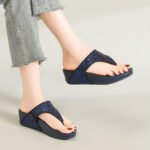 Rhinestone Flip-Flops for Women's Summer Outer Wear New Anti-Slip Flip-Flops Wedge-Heeled Thick-Soled High-Heeled Beach Shoes - Image 3