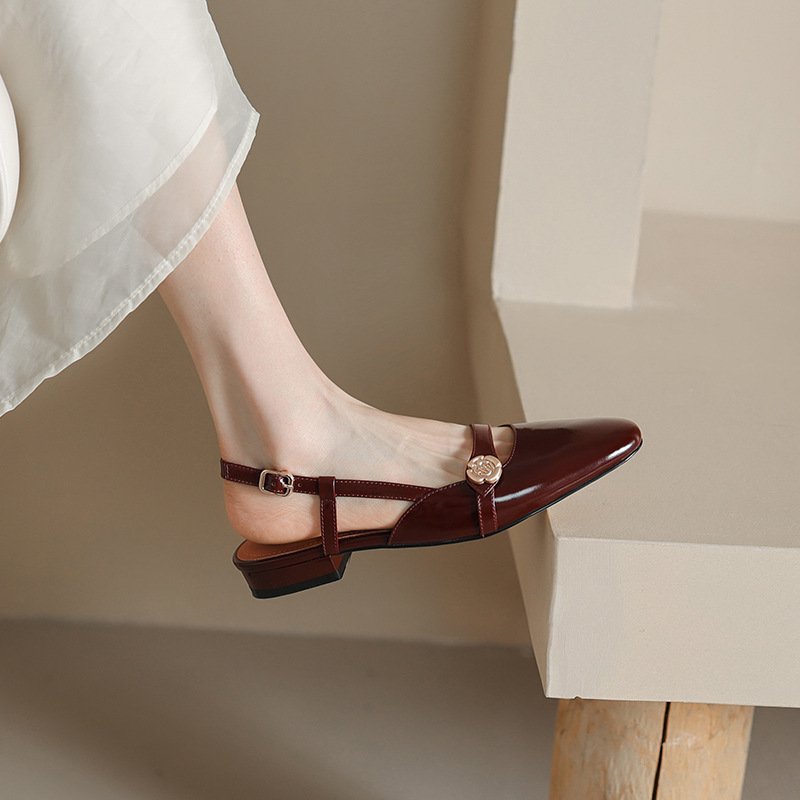 O1CN01TaJLyP1mSz4F5tusY_!!2217605824954-0-cib French Retro Soft Leather Thick Heel Camellia Toe Sandals Women's Summer New Low Heel All-match Hare Mary Jane Shoes - Image 1