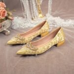 New high-heeled shoes with stiletto heels, mid-heels, and small heels, featuring a gold pointed toe, perfect for brides and traditional Chinese weddings. - Image 3