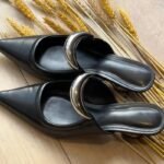 Simple Pointed Mueller Slippers Women's French Style Thick Heel Mid-Heel Half Slippers Metal Toe Sandals Half Row - Image 3