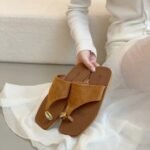 Flat-Soled Elegant Sandals for Women's Outer Wear Summer 2026 New French Fashion Casual Slip-On Holiday Beach Sandals - Image 3