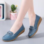 Plus-Size Women's Non-Slip Comfortable Casual Perforated Clogs with Wedge Heels, Slip-On Lazy Shoes, Versatile