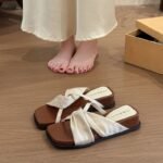 Trendy Versatile Sandals for Outdoor Wear, Fairy Shoes, Slimming Fashion New Style, Versatile with Skirts, Chunky Heel Square Toe Slippers