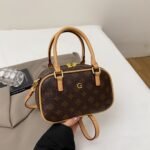 Early Autumn New Printed Boston Portable Elegant Women's Shoulder Crossbody Bag - Image 10