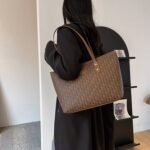 Cross-Border Fashion Women's Super Large Capacity Bag Tote 2026 Autumn and Winter Commuting New Single Shoulder Versatile Large Bag Mommy Bag - Image 2