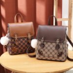 Manufacturer's Women's Backpack 2026 New Fashion Leather Women's Backpack Large Capacity Travel School Bag Small Piece Wholesale - Image 2