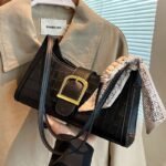High-End Niche Design Women's Bag 2026 New Spring Versatile Fashion Shoulder Underarm Bag Trending Baguette Bag - Image 2