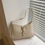 2026 New High-End Women's Handbag, Patent Leather Bag, Mirror Surface Baguette Bag, Women's Underarm Bag, Casual Women's Bag - Image 2
