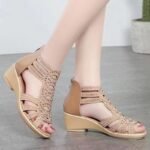 38 SIZE Roman sandals for women summer 2025 new soft sole mother shoes - Image 3