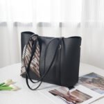 2026 Cross-Border Hot-Selling Solid Color Silk Scarf Tote Bag, Fashionable and Simple, Large Capacity, Light Luxury, Practical for Commuting, Single-Shoulder Women's Bag - Image 4