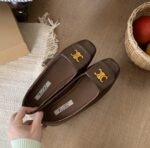 40 SIZE shallow mouth flat slip-on lazy shoes grandma shoes - Image 3