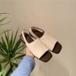 Women's cross-border sandals, new summer style, soft flat sole, retro fashion, versatile Korean style, genuine soft leather sandals, export. - Image 2